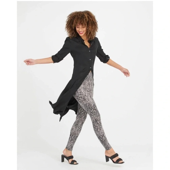 Spanx Faux Leather Snake Shine Leggings Size Small NWT New - Picture 1 of 16